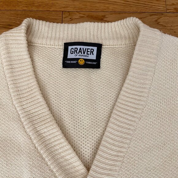 Graver of Anaheim Oversized Smiley Face Cardigan Sweater - Picture 5 of 9